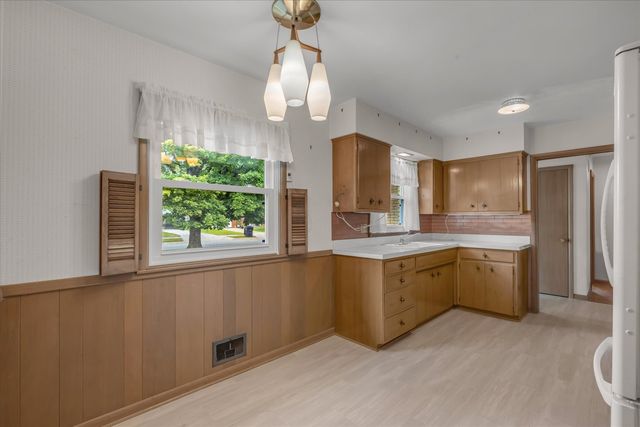3318 26th Avenue, Rock Island, IL 61201
