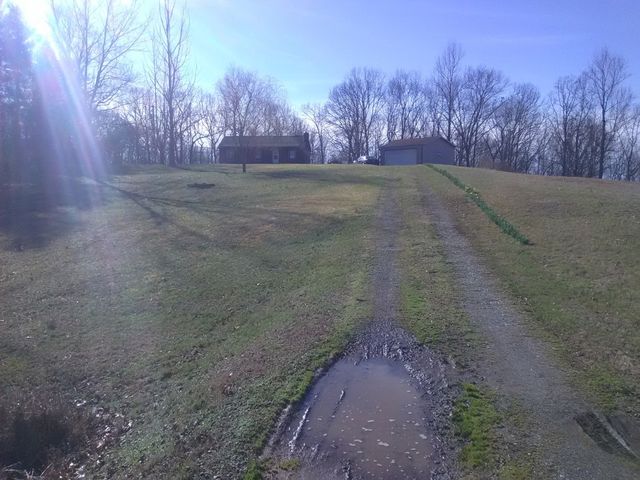 4474 Cumberland City Rd, Indian Mound, TN 37079