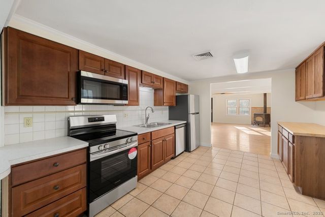 120 Obtuse Hill Road, Brookfield, CT 06804