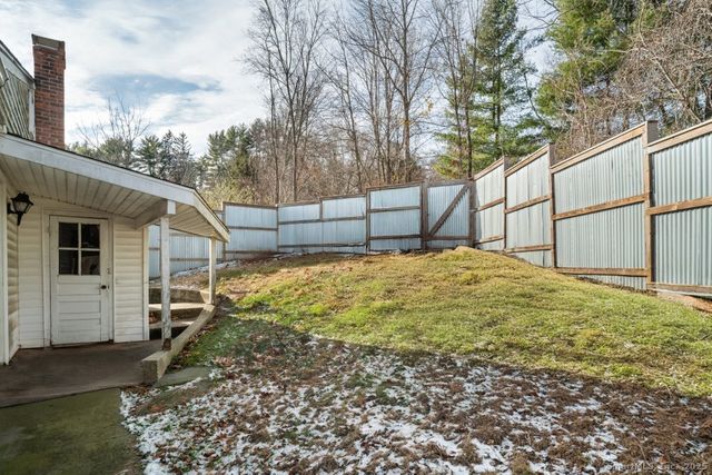 120 Obtuse Hill Road, Brookfield, CT 06804