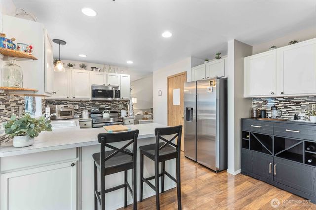 5776 Gateway Lane NE, Bremerton, WA 98311