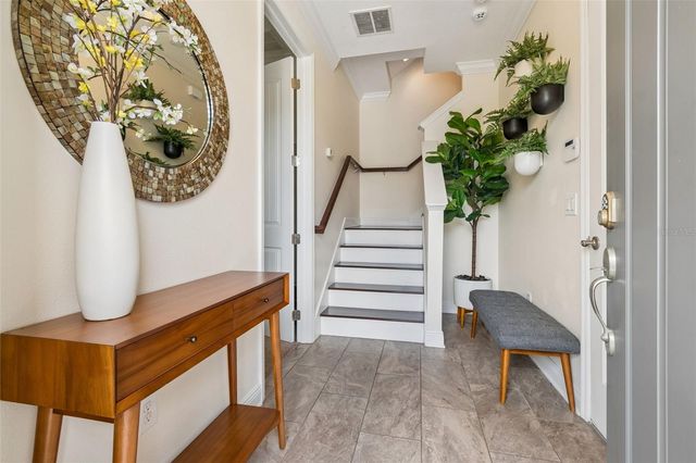 426 S LINCOLN AVENUE, Tampa, FL 33609