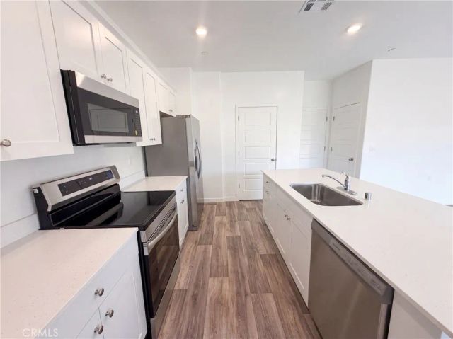 3267 Carambola, Clovis, CA 93619