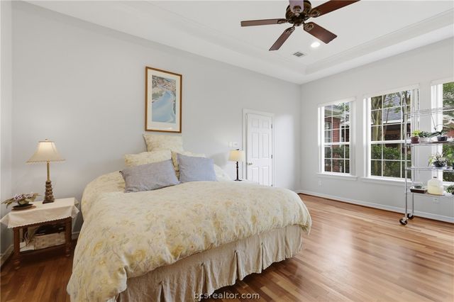 8407 Whiterose Court, College Station, TX 77845