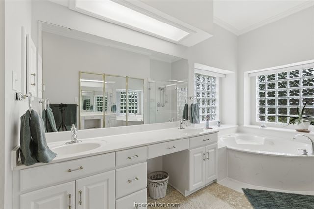 8407 Whiterose Court, College Station, TX 77845
