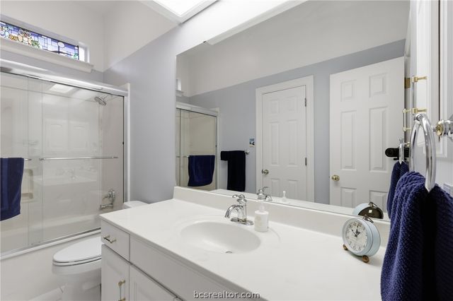 8407 Whiterose Court, College Station, TX 77845