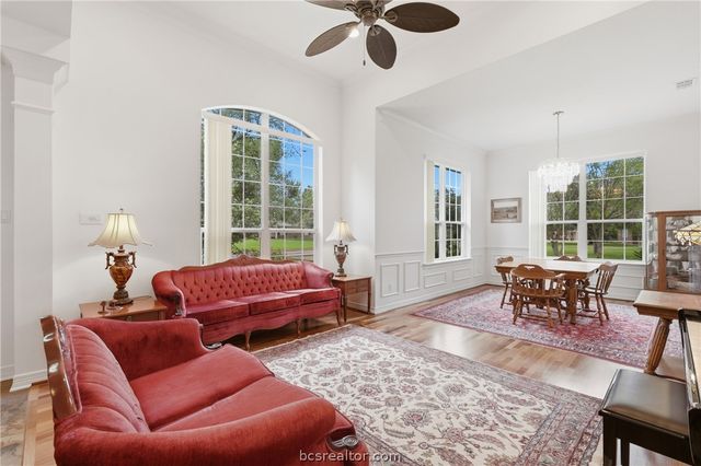 8407 Whiterose Court, College Station, TX 77845