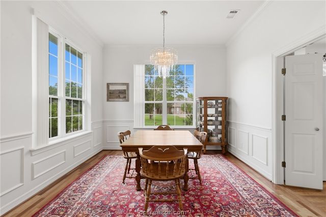 8407 Whiterose Court, College Station, TX 77845