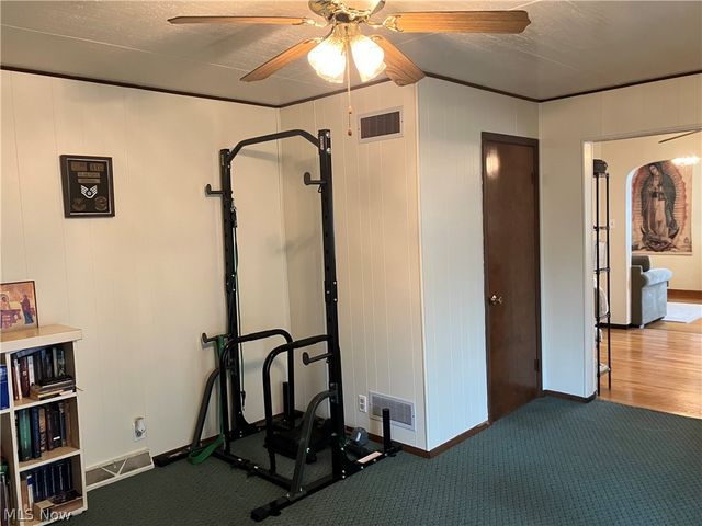 1251 Glencairn Road, Weirton, WV 26062