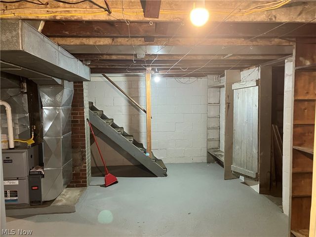 1251 Glencairn Road, Weirton, WV 26062