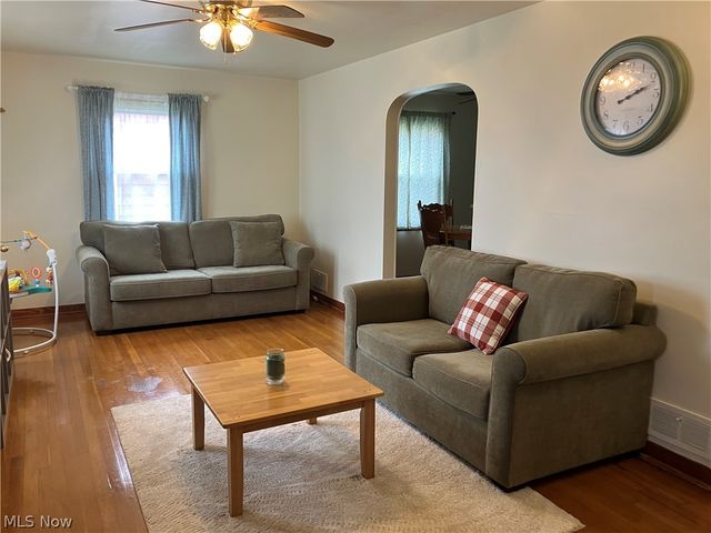 1251 Glencairn Road, Weirton, WV 26062