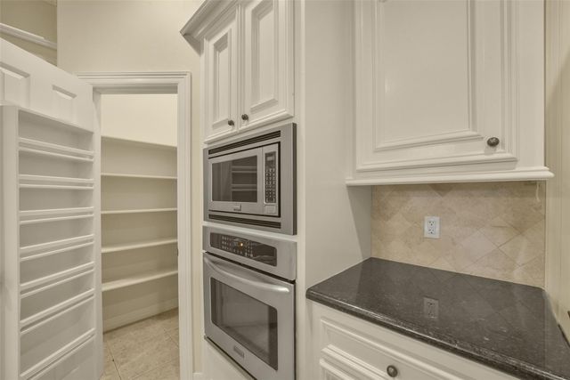3115 Canyon Oak Court, Houston, TX 77068