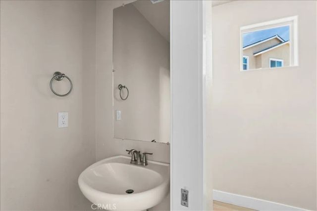 523 Barcelona Court, Merced, CA 95341