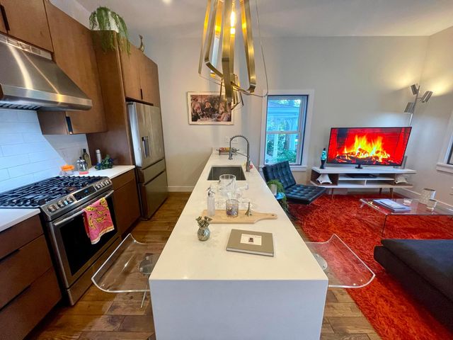 812 Summit Street, A, Columbus, OH 43215
