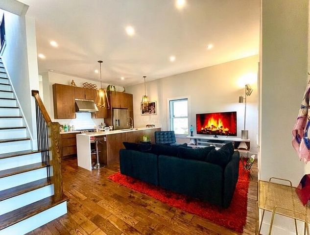 812 Summit Street, A, Columbus, OH 43215