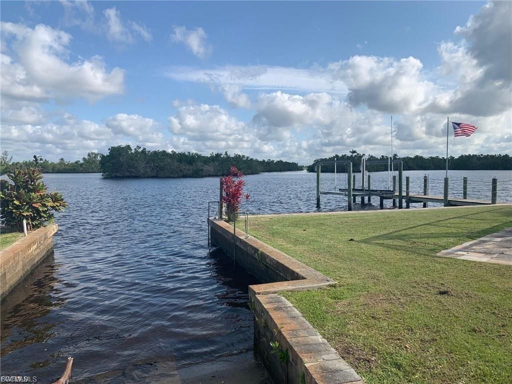4919 E Riverside DR, FORT MYERS, FL 33905 — photo 2