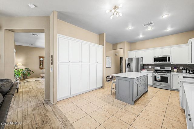 11017 W WASHINGTON Street, Avondale, AZ 85323