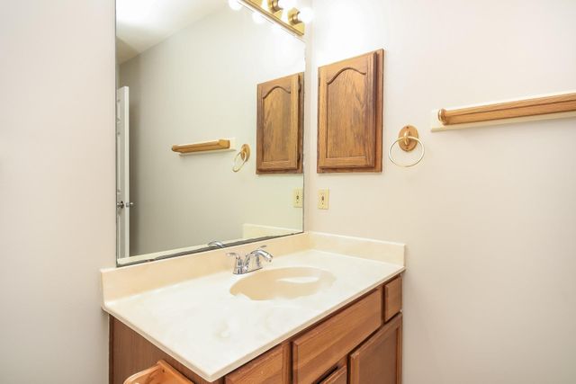 1039 Wentworth Drive, Pearland, TX 77584