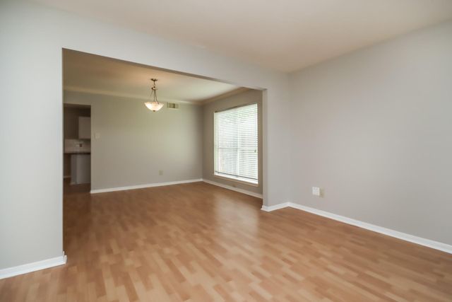 1039 Wentworth Drive, Pearland, TX 77584