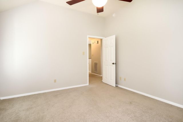 1039 Wentworth Drive, Pearland, TX 77584