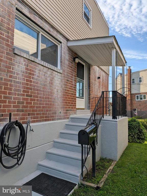 8802 DEWEES ST, PHILADELPHIA, PA 19152 — photo 3