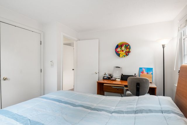 19 Hood Dr, Plymouth, MA 02360