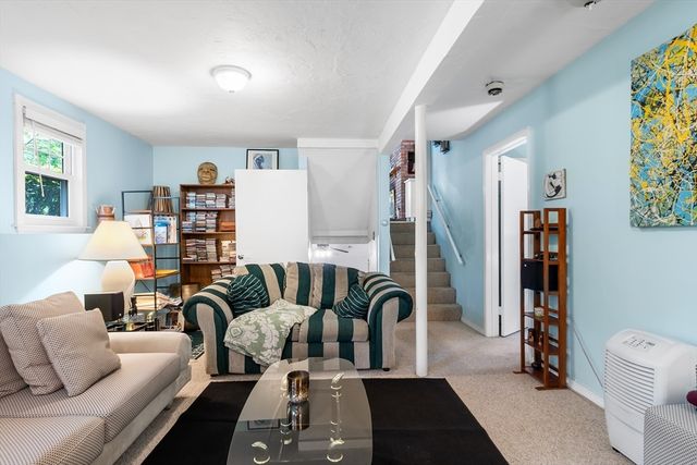 19 Hood Dr, Plymouth, MA 02360