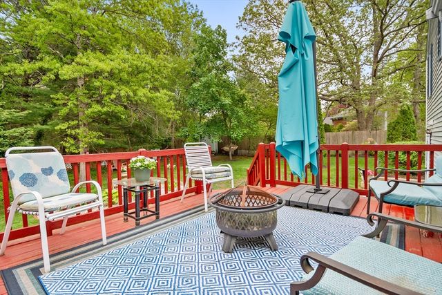 19 Hood Dr, Plymouth, MA 02360