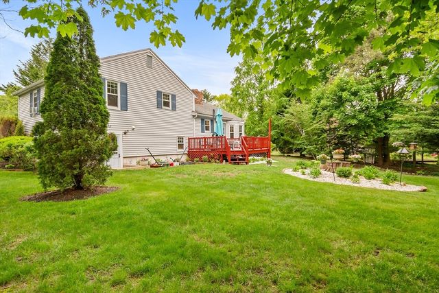 19 Hood Dr, Plymouth, MA 02360