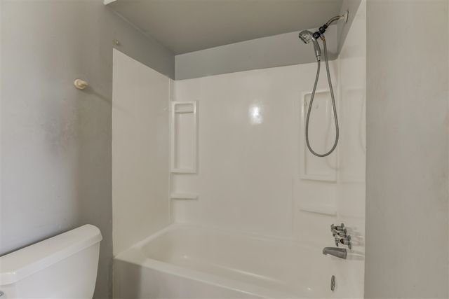 18635 Meier Street Unit: Back, Roseville, MI 48066