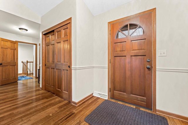 W155N6631 Blue Heron DRIVE, Menomonee Falls, WI 53051