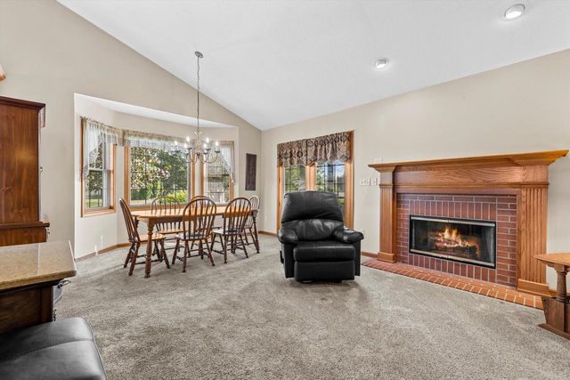 W155N6631 Blue Heron DRIVE, Menomonee Falls, WI 53051
