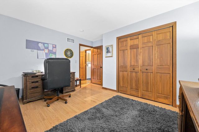 W155N6631 Blue Heron DRIVE, Menomonee Falls, WI 53051