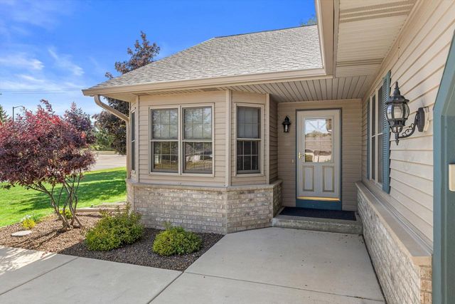 W155N6631 Blue Heron DRIVE, Menomonee Falls, WI 53051