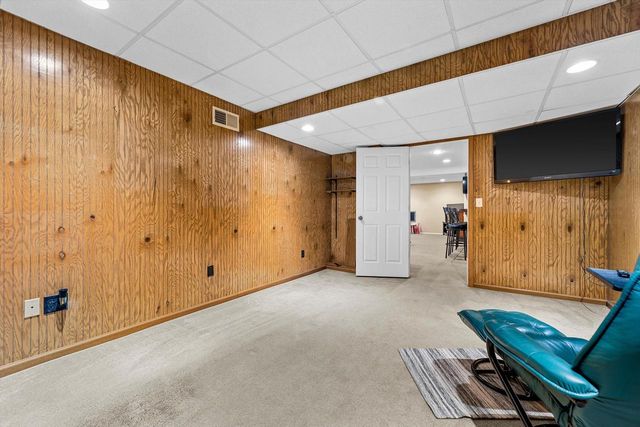 W155N6631 Blue Heron DRIVE, Menomonee Falls, WI 53051