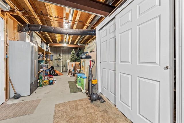 W155N6631 Blue Heron DRIVE, Menomonee Falls, WI 53051