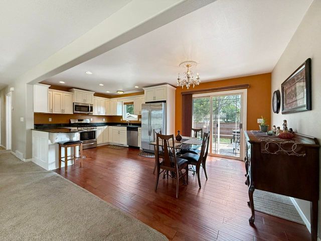 2149 1st Ave. SW, Minot, ND 58701