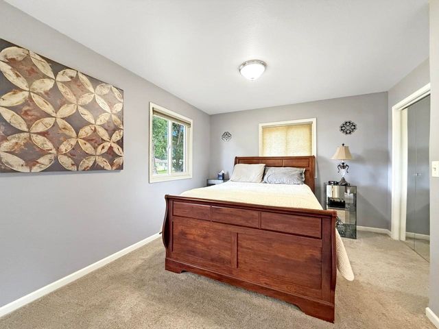 2149 1st Ave. SW, Minot, ND 58701
