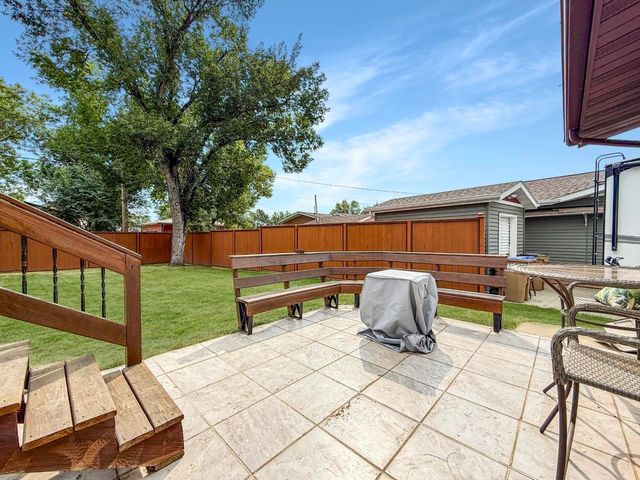 2149 1st Ave. SW, Minot, ND 58701