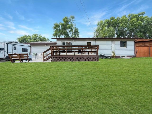 2149 1st Ave. SW, Minot, ND 58701