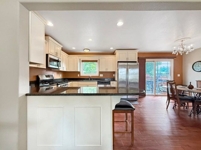 2149 1st Ave. SW, Minot, ND 58701