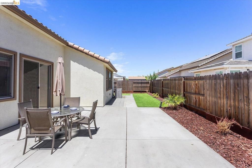 Image 29 of property listing at 4352 Vanguard DR, Modesto, CA 95356