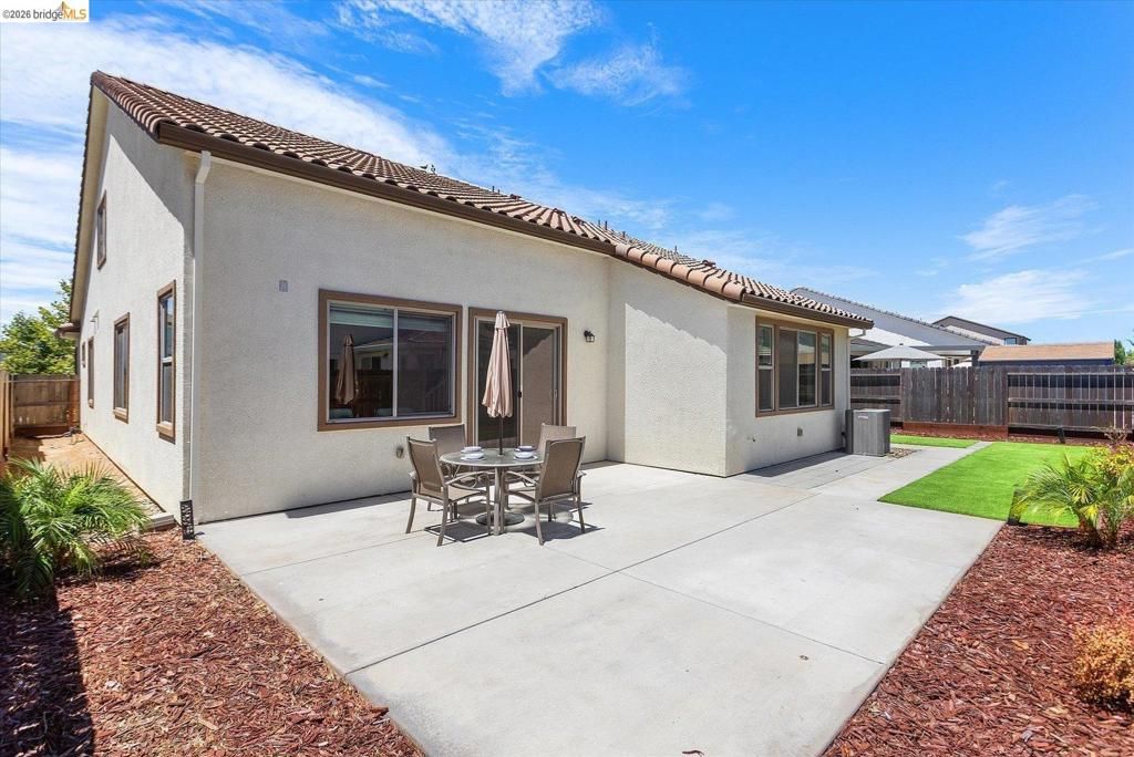 Image 30 of property listing at 4352 Vanguard DR, Modesto, CA 95356