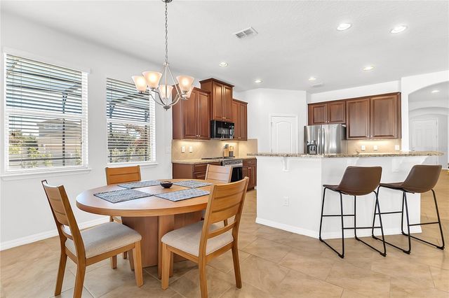 121 WHIRLAWAY DRIVE, Davenport, FL 33837