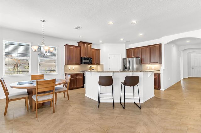 121 WHIRLAWAY DRIVE, Davenport, FL 33837