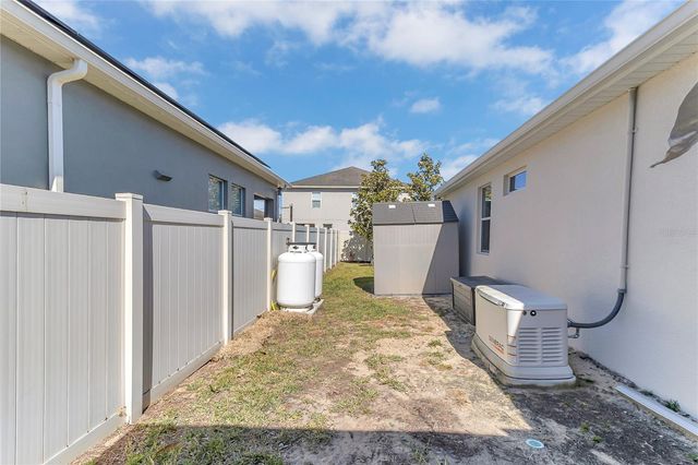 121 WHIRLAWAY DRIVE, Davenport, FL 33837