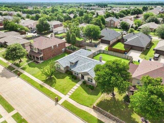 2131 Candace Drive, Lancaster, TX 75146