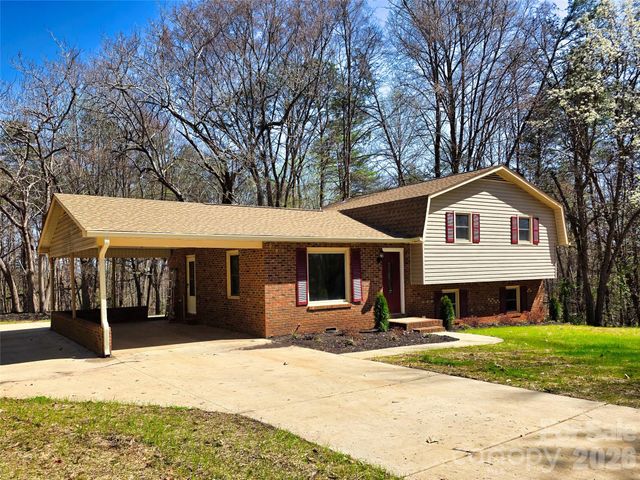 323 Mount Bethel Road, Harmony, NC 28634