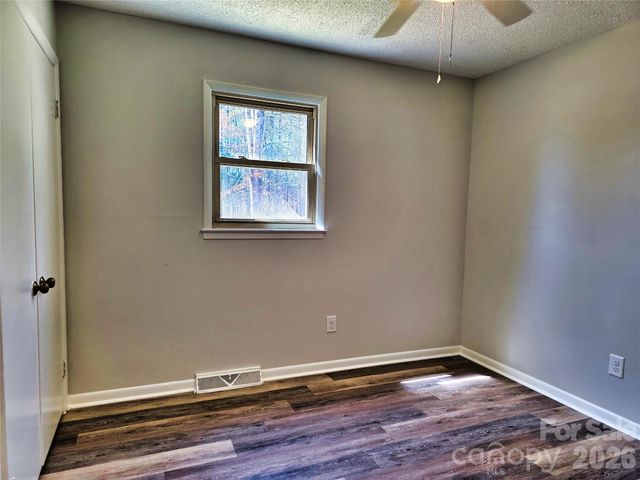 323 Mount Bethel Road, Harmony, NC 28634