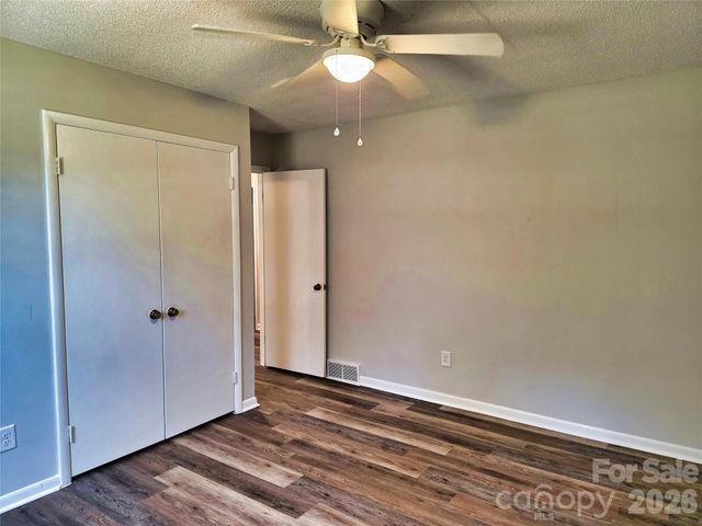 323 Mount Bethel Road, Harmony, NC 28634